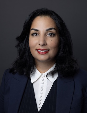 Niki Sharma, procureure générale